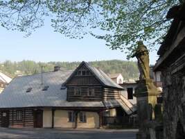 a jdeme si prohlédnout místní pamětihodnosti