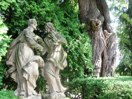 Není toto rarita? Řezbářská kopie sochy!