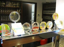 i velkým výběrem výtečných piv