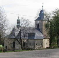 Ves Krásná s kostelem -