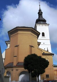 Druhý den míříme k vysoké bílé věži