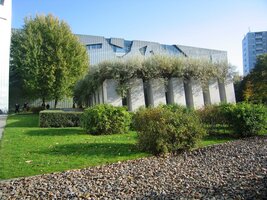 a míříme k židovskému muzeu