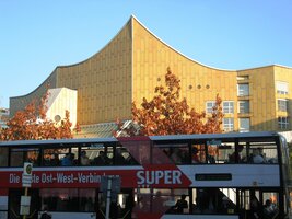 Největší budova je sídlem Filharmonie