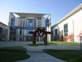 moderní, ale střídmou a mírumilovnou