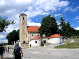 Románský kostel v Brezové