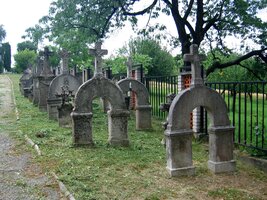 Hřbitov v Dobré vodě (vede přes něj turistická značka!)