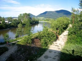 Přes Váh k Považskému Podhradí