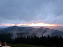 Předčasný závěr akce po bouřlivé nocí na hřebeni Javorníků