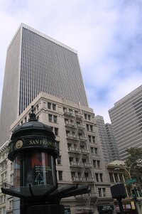 jehož betonová krása nám moc neříká