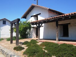 a zde bývalá městská strážnice z časů, kdy tady bylo ještě Mexiko