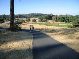 Další den začínáme procházkou s místní sekcí důchodců