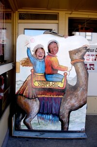 Můžete se tu projet i na velbloudu