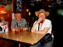 Ochutnali jsme i místní kvasnicové pivo