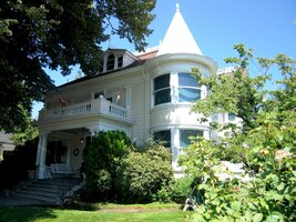 I měšťanská sídla jsou tu sympatická