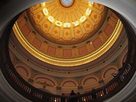 Kupole stavby je majestátní