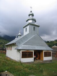 Zvenku je to nenápadné