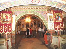 Právě probíhá svatba se všemi pravoslavnými obřady