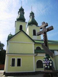 Zde je ten "sobor" (chrám) zezadu