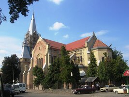 Tento kostel je gotický a, kupodivu... katolický!