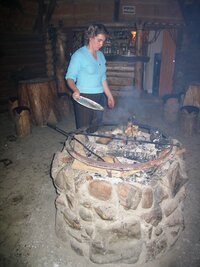 dali si šašlik přímo z ohniště