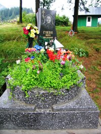 Zajímavé jsou ale i kaple a hroby v jeho okolí