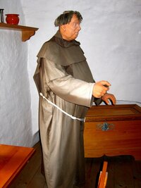 Sídlili v něm mniši,