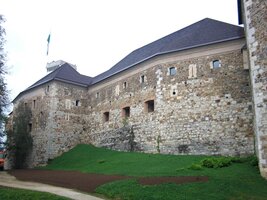 To je opevnění hradu,