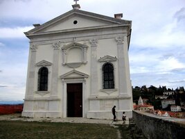 Tohle je její průčelí