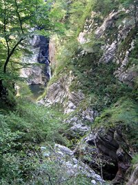 Tady už jsme v krasové propasti Škocjanská jama