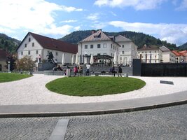 Je čisté a upravené