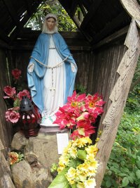 Panenka Maria na úpatí hor však tomu zabránila