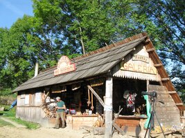 kde stála tato prodejna kýčů a piva