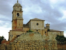 Město Castrojeriz s tímto kostelem -