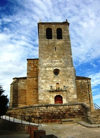 na dominantním návrší na okraji města