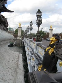 Je široký a majestátní