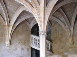 a s klenbami zjevně gotickými