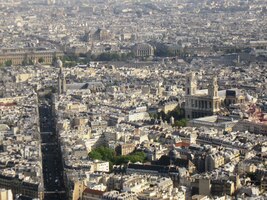 Pařížské chrámy - vpravo St.Sulpice, vlevo St.Germain des Prés