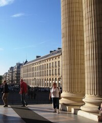 Tohle je portál pařížského Slavína,