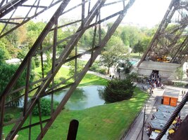 i výtahy, co stoupají jako drak