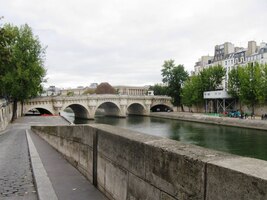 Poslední pařížský den jdeme