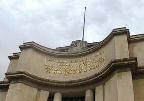 Z rampy zámku Chaillot je to už lepší