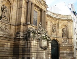 až sem, k této velkolepé fontáně