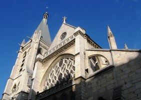 Pozdně gotická stavba na místě kaple ze 6.století