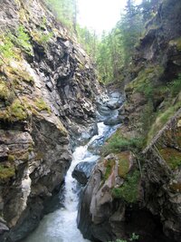 Protéká jí zermattský potok