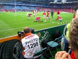 a naši se chystali na boj se švýcarskými hostiteli