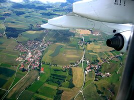 a letěli s trochou rozpaků domů.