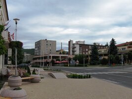 Dole je moderní město Krompachy