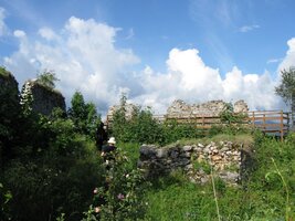 a tady vyhlídková plošina na cimbuří