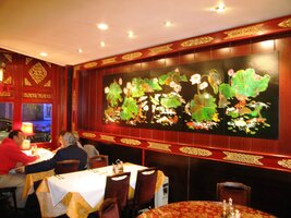 a plné restaurací všeho druhu