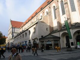 Jmenuje se Michaelskirche